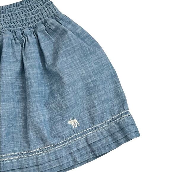 Abercrombie & Fitch Blue Chambray Smocked Elastic Waist Micro Miniskirt Size S/M - Picture 3 of 8